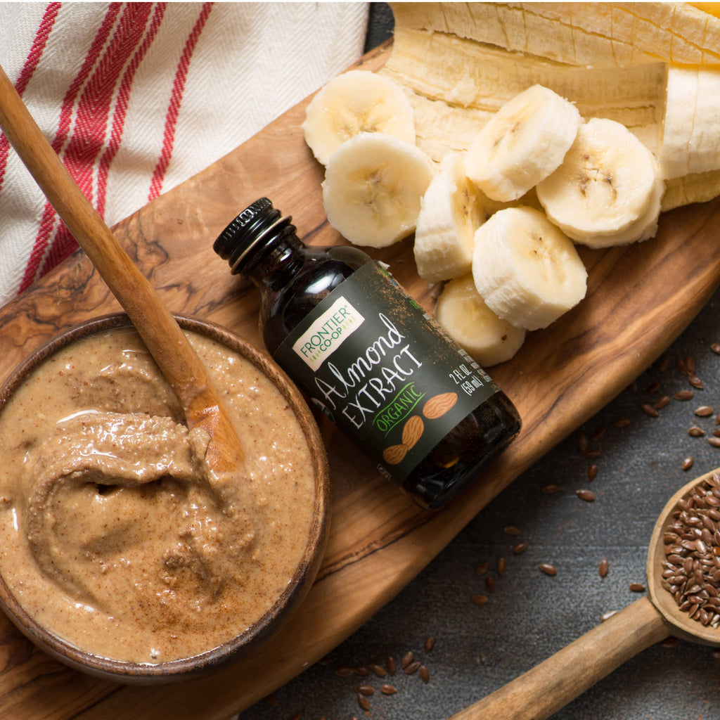 Almond Extract, Certified Organic, Kosher, Non-ETO 2 Fl. Oz.